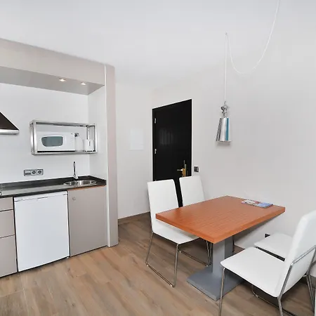 Marsenses & Adults Only Aparthotel