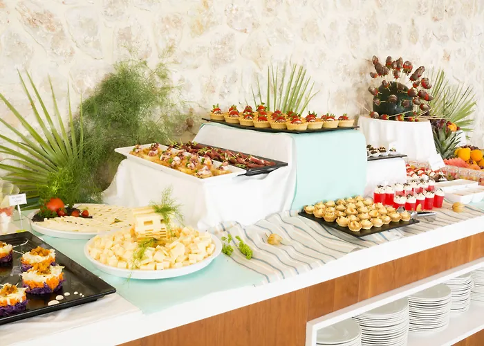 Marsenses & Adults Only 4* 波连萨港